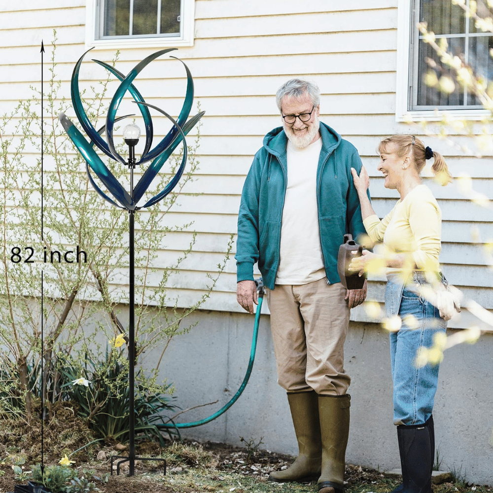 Lariander Wind Spinner with Solar Light