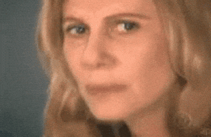 Confused Math Lady mit Formeln vor dem Gesicht