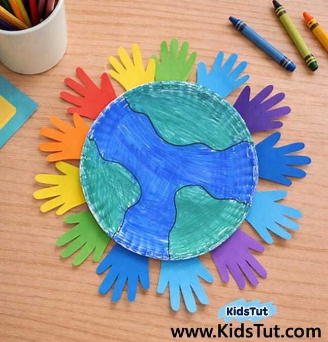 Easy Earth Day Kids Craft: Paper Plate Earth