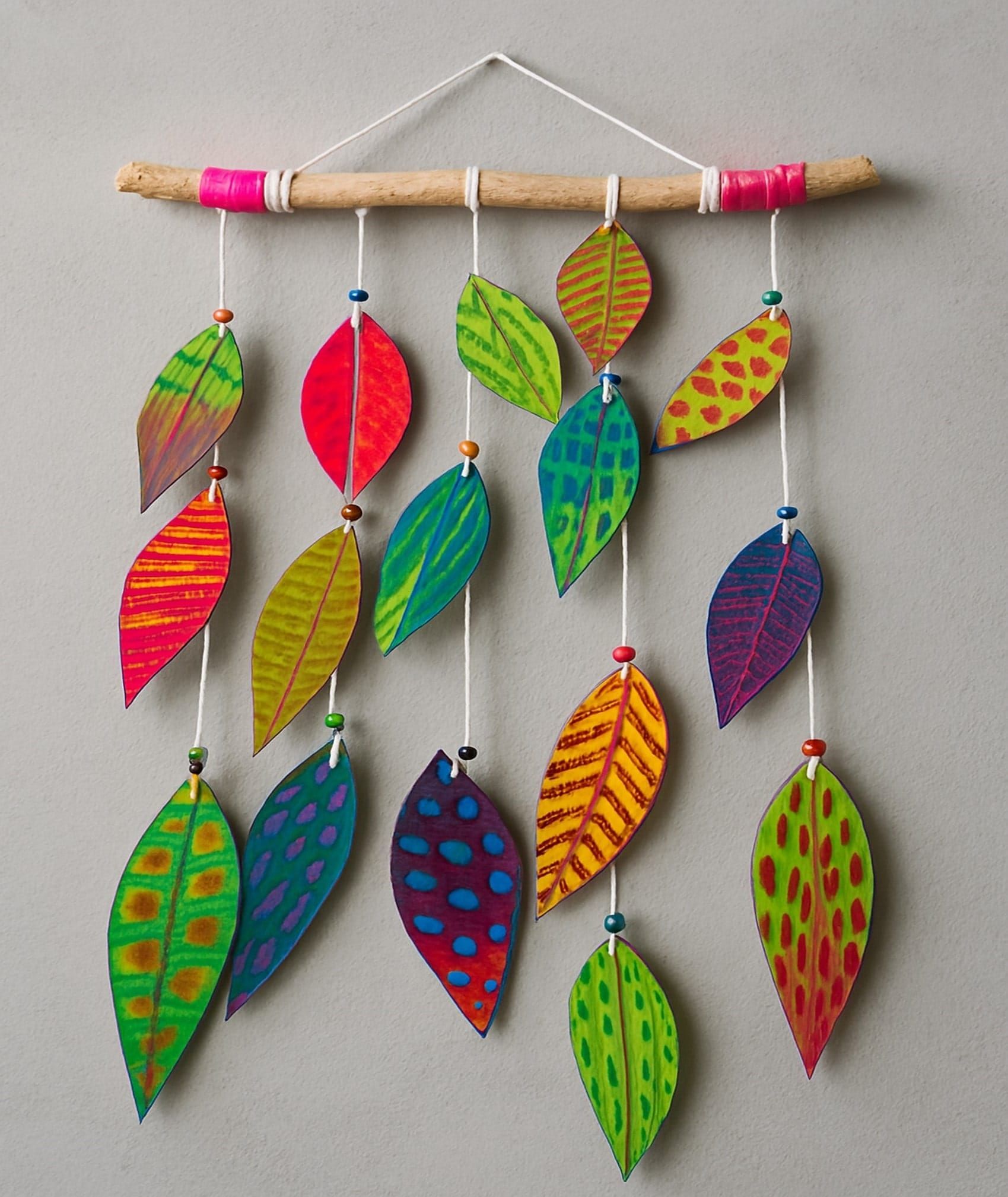 Easy Leaf Craft for Kids: Fun DIY Wall Hanging