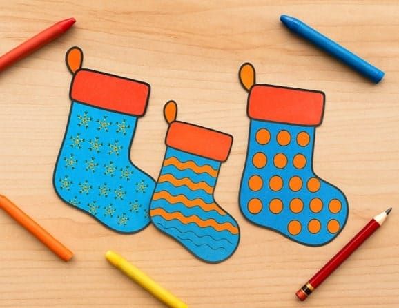 Sock Tracing worksheets for Kids – Free and Fun!