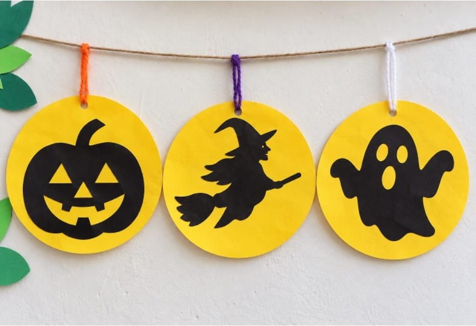 Easy Halloween Silhouette Hanging Craft for Kids