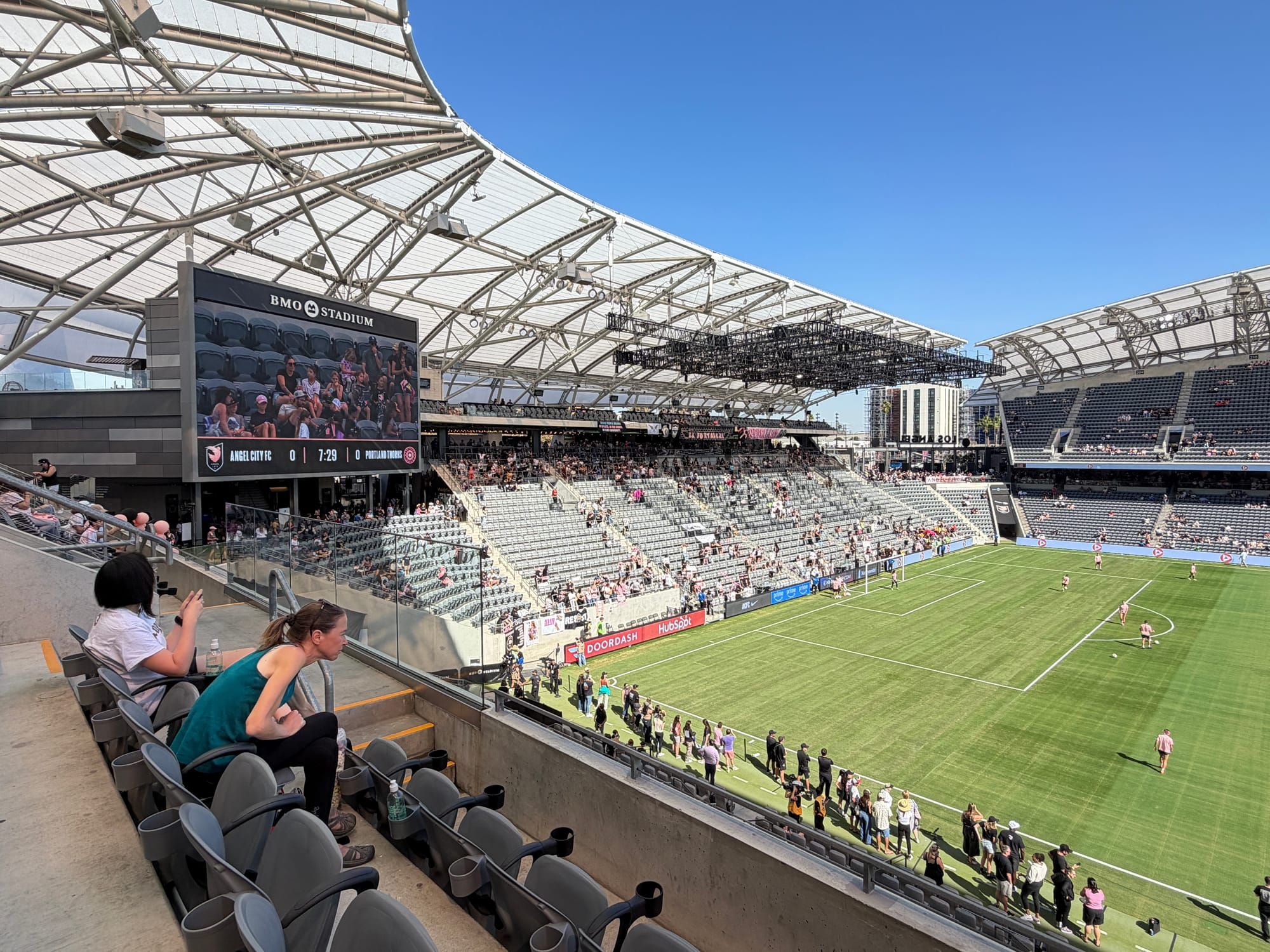 BMO stadium in LA added AI to everything and what they got was *a worse experience for everyone*