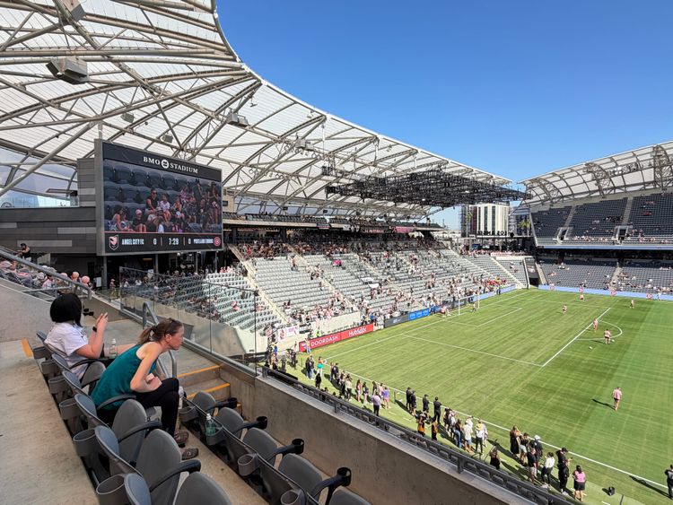 BMO stadium in LA added AI to everything and what they got was a worse experience for everyone