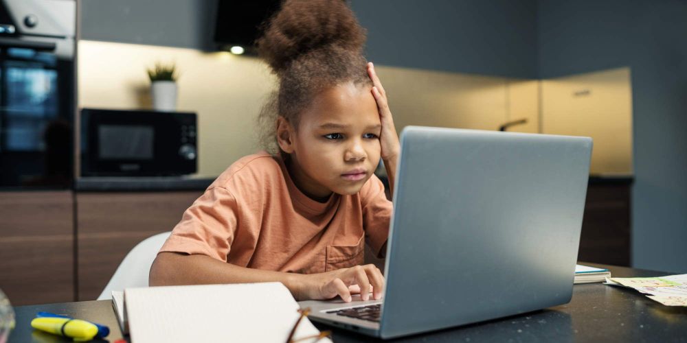 Lack of broadband access at home has significant consequences / iStock