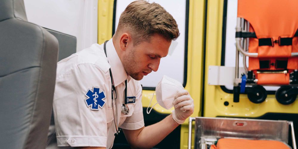 The pandemic has been hard on everyone, especially frontline responders / Pexels