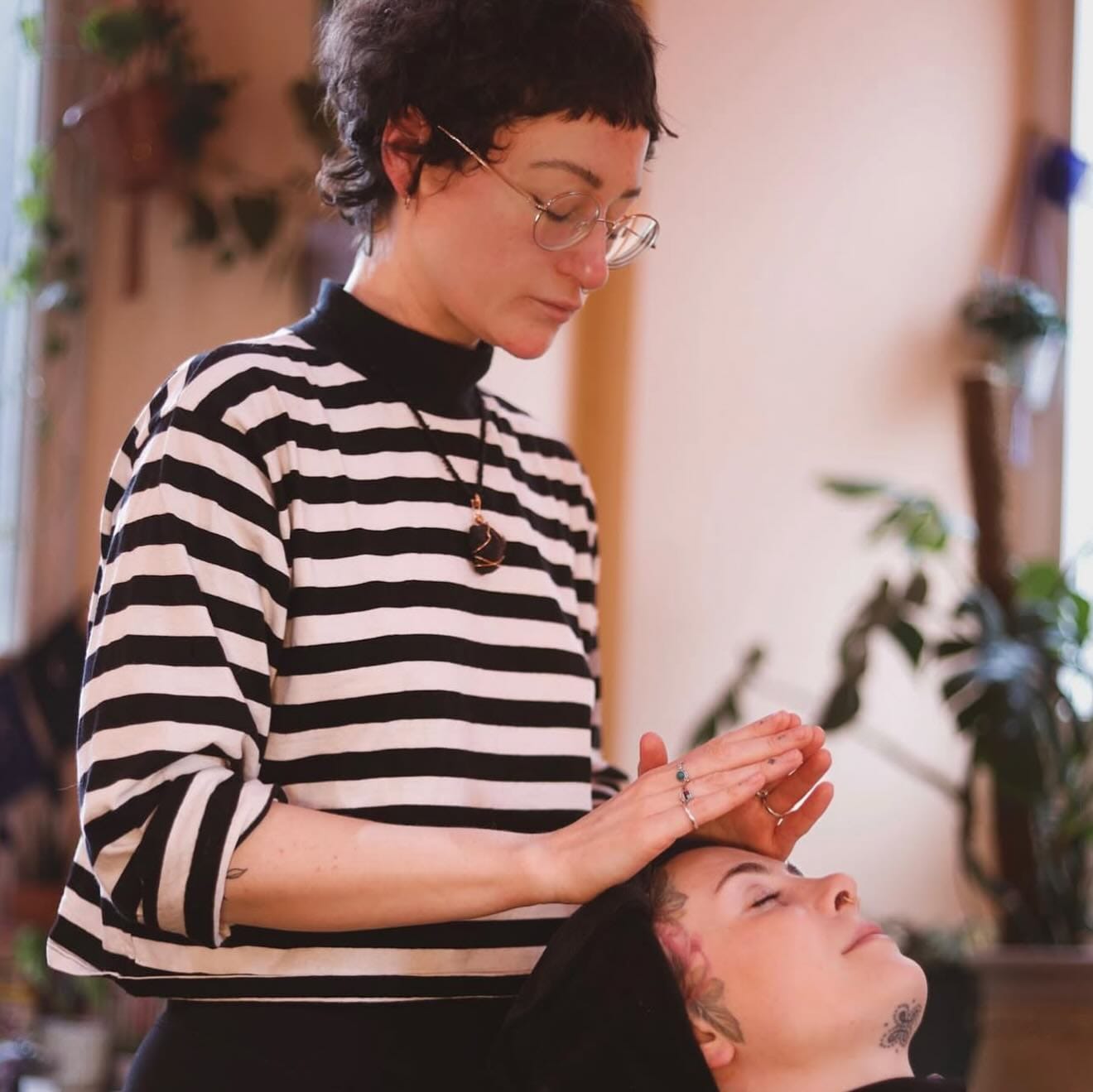 Outsider lives on Union Street