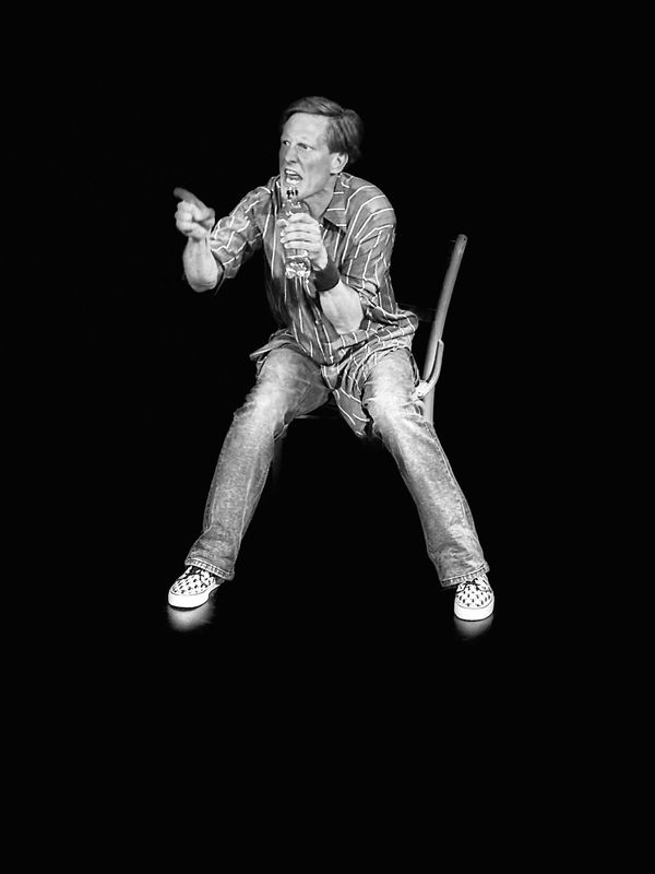 En stol, en skog, en festivaali