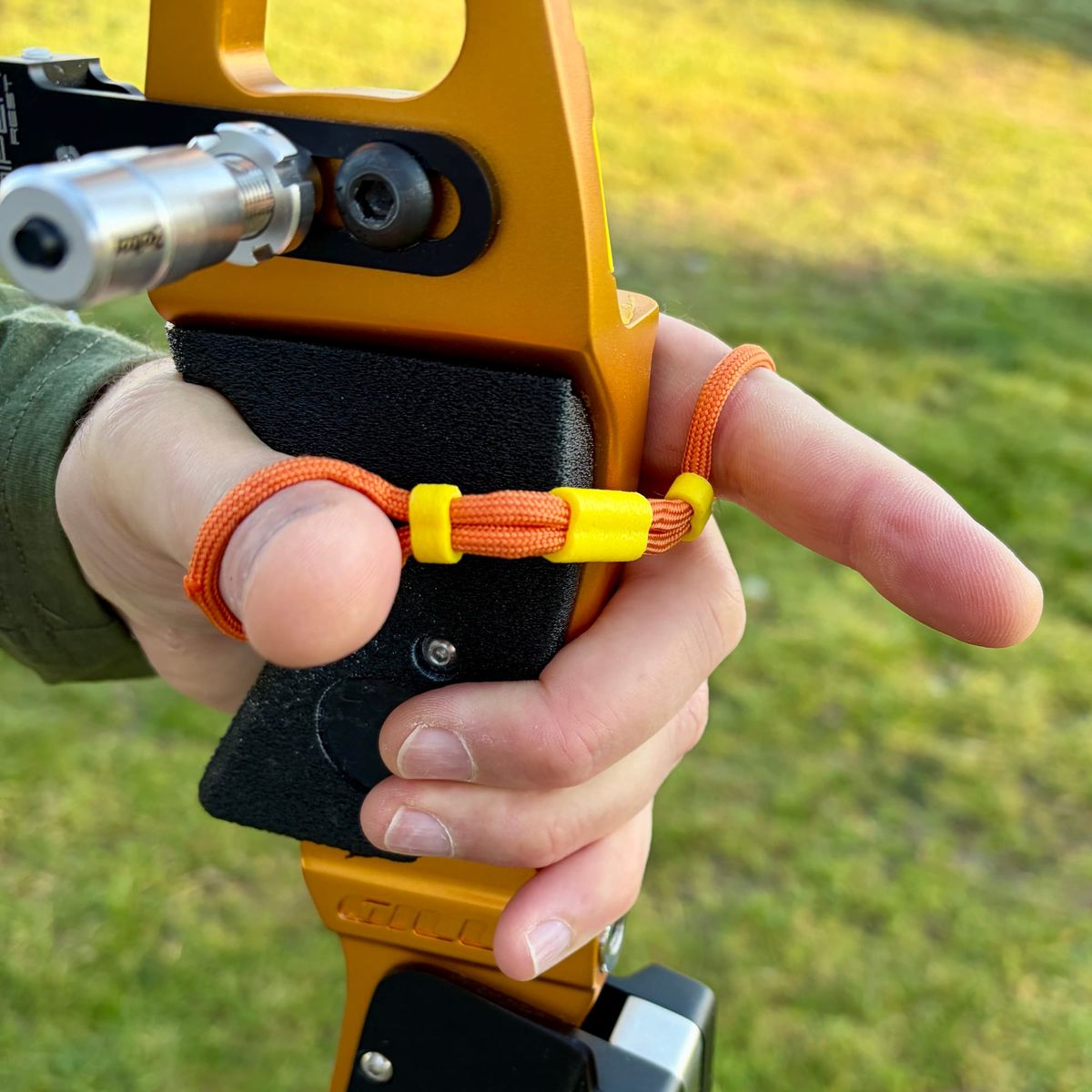 DIY Archery Gear-Make Your Own Adjustable Finger Sling