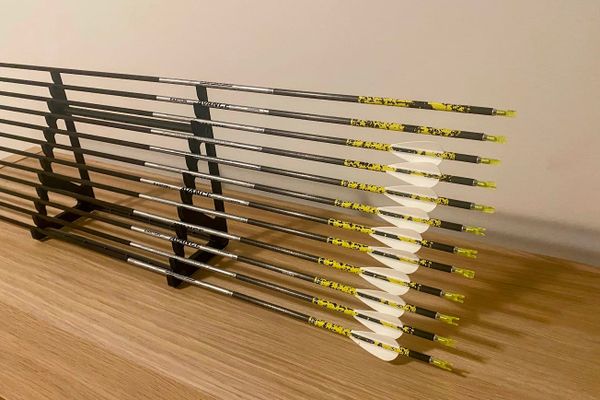 Skinny and fat arrow holder