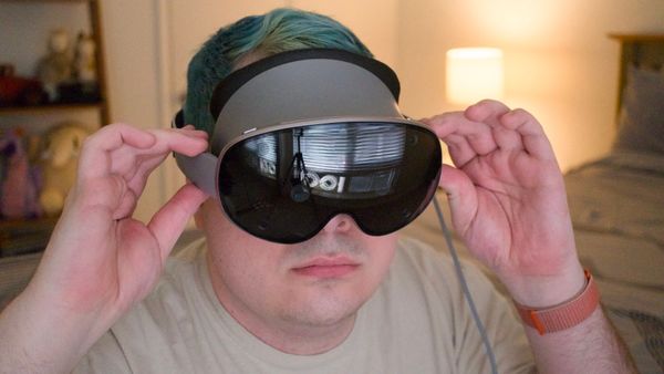 Person wearing the Galaxy XR headset.
