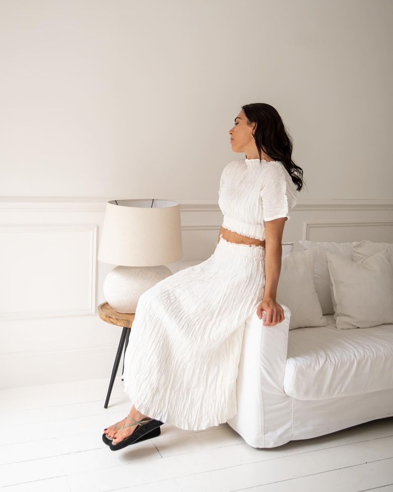 How To Style An All-White Outfit