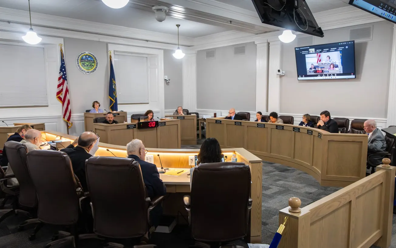 Nashua aldermen adopt $383M city budget after tense debate over raises, tax impact