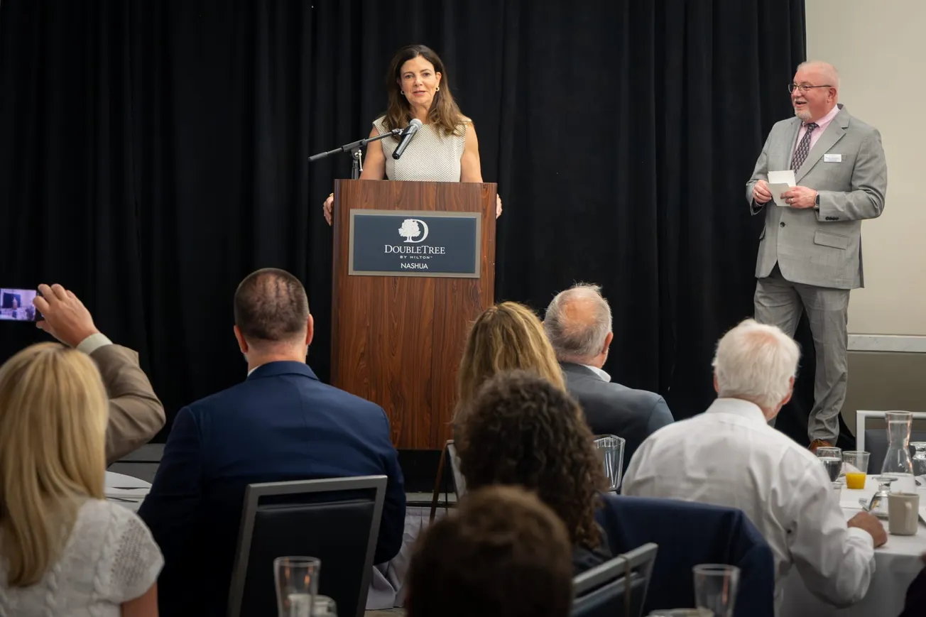 Ayotte in Nashua: Governor leans on ‘New Hampshire Advantage’ amid housing, energy pressures
