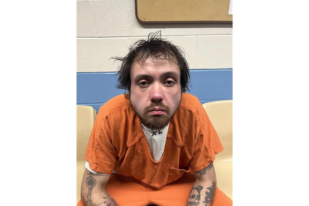Man arrested after stealing Fire Department vehicle in Dalton