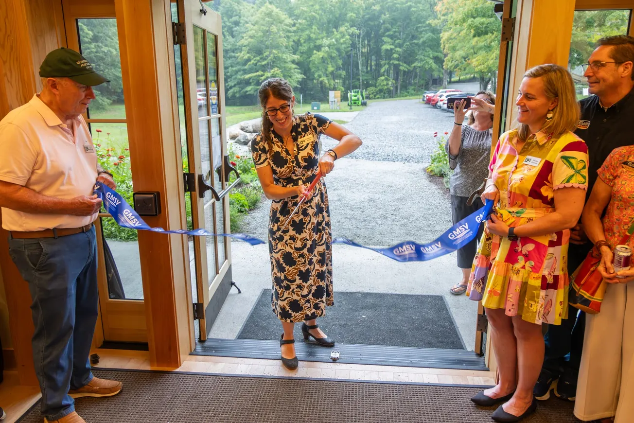 New Beaver Brook Education Building expands nature learning opportunities
