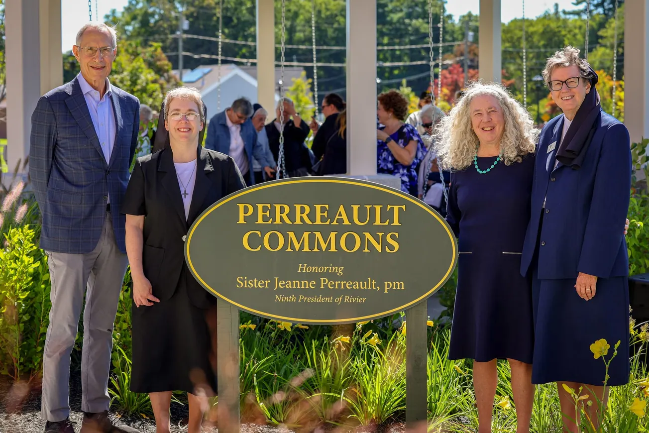 Rivier University dedicates Perreault Commons in honor of former President Sister Jeanne Perreault, p.m.