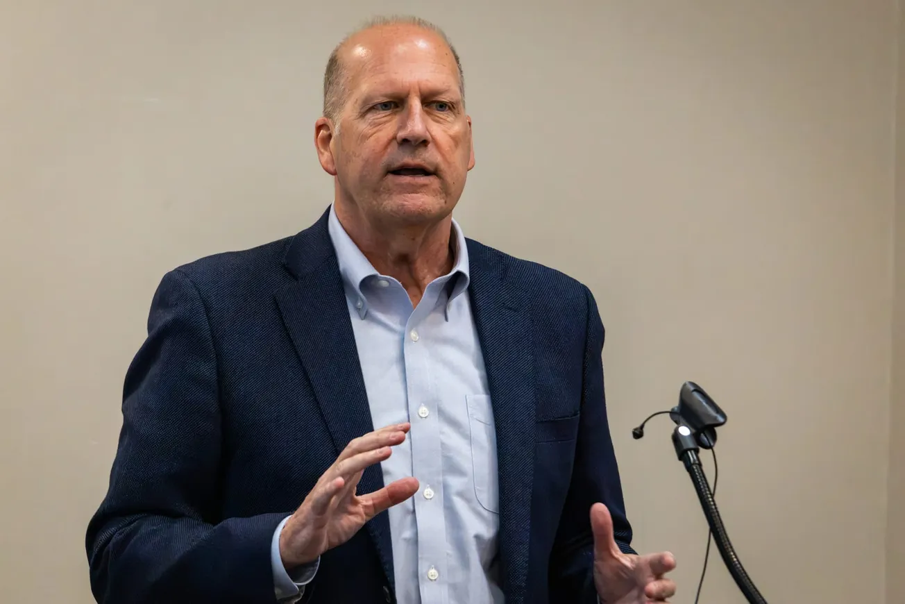 Sununu emphasizes affordability and independence at Nashua Rotary