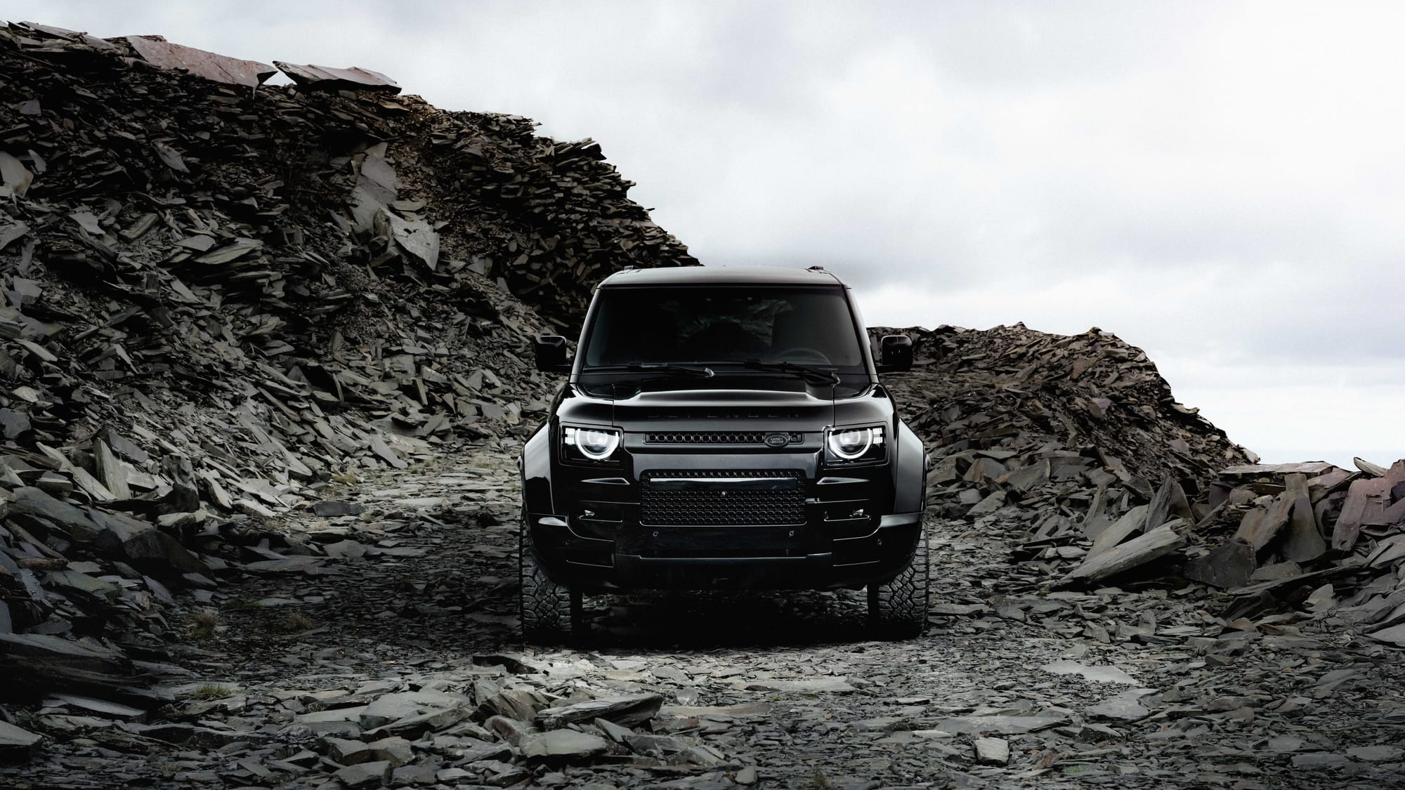 Defender OCTA Black — Land Rover’s High-Performance Defender Explained