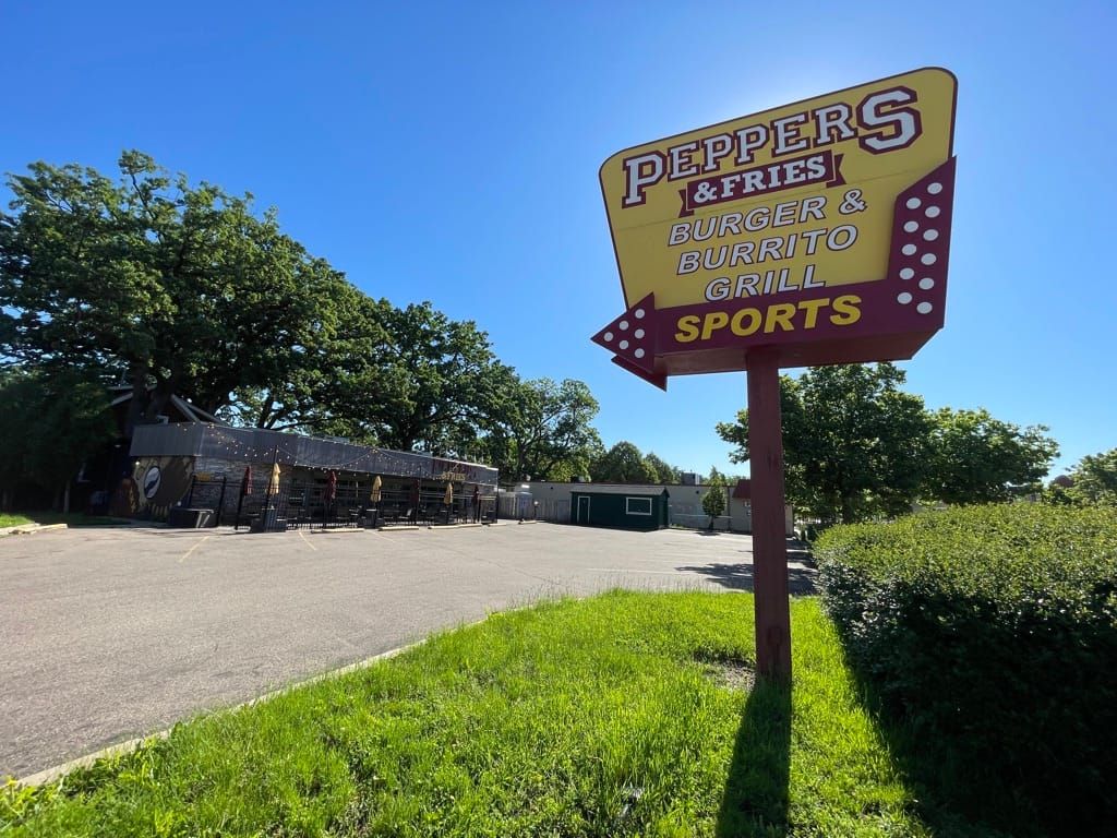 🍔 Peppers and Fries is closing at the end of the month