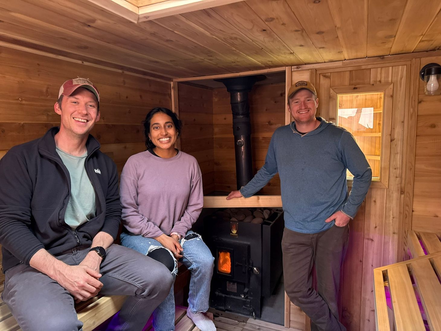 🪵 Rentable sauna opens in the lot next to Dogwood