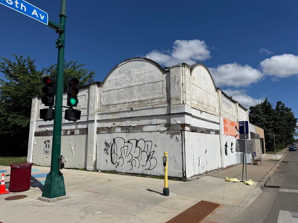 🏚️ New buyer in line for Elsa's House of Sleep building
