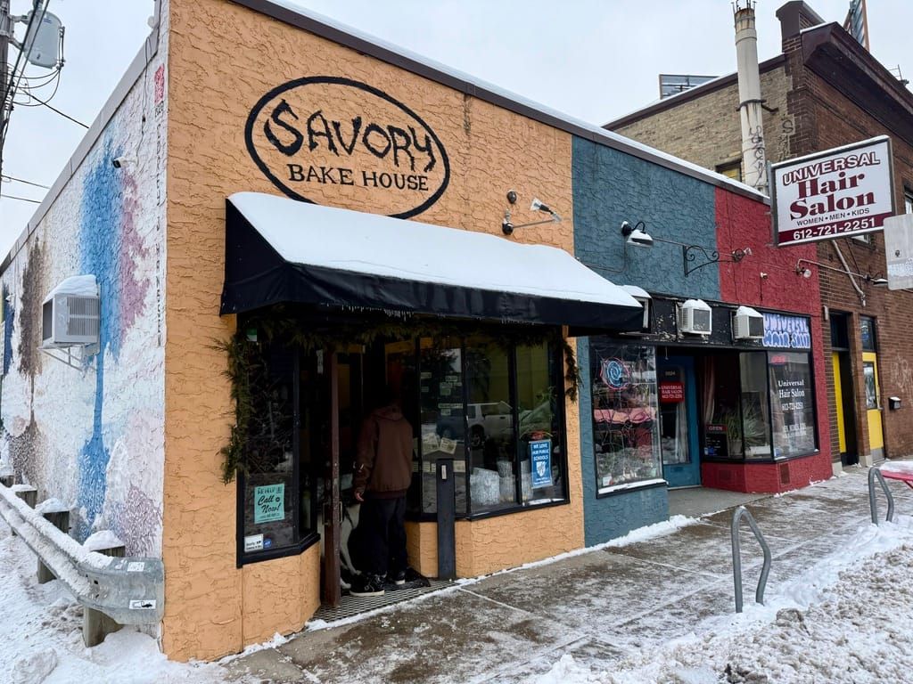 🥧 Front Porch Pies vegan bakery will take over the Savory Bake House space