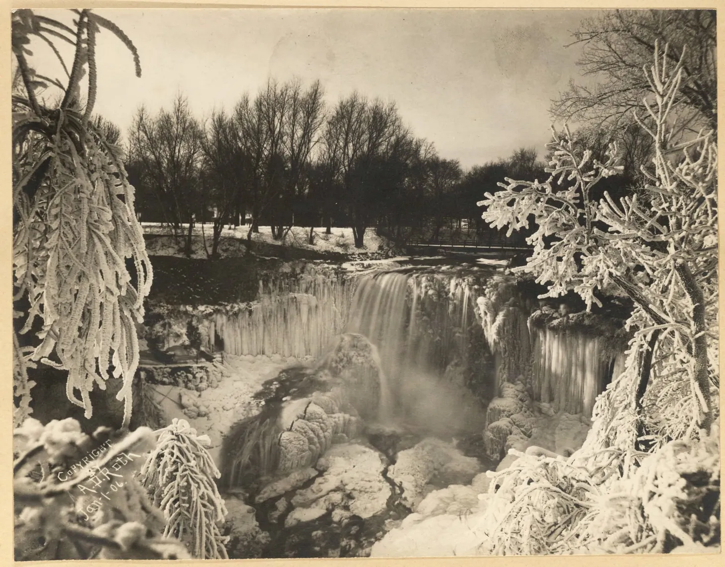 🖌 Worth a thousand words: 19th-century descriptions of Minnehaha Falls in winter