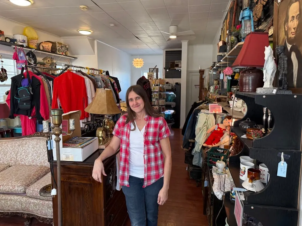 🗝 Exploring Lori's Lost Treasures