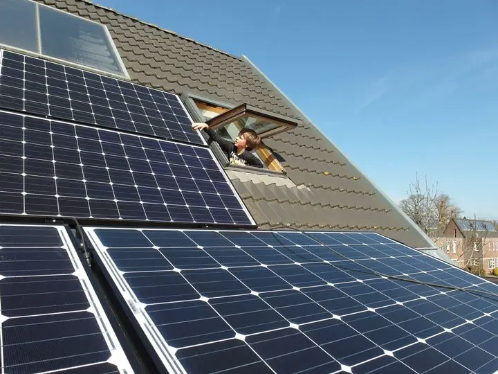 panneaux solaires surimposition