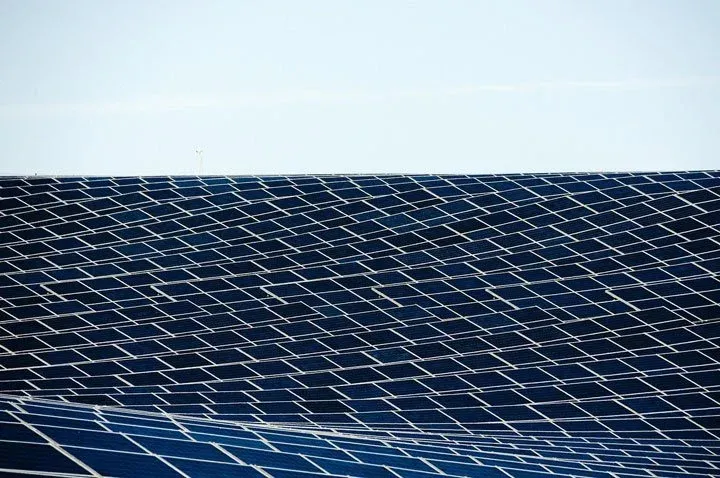parc de panneaux solaires photovoltaïques