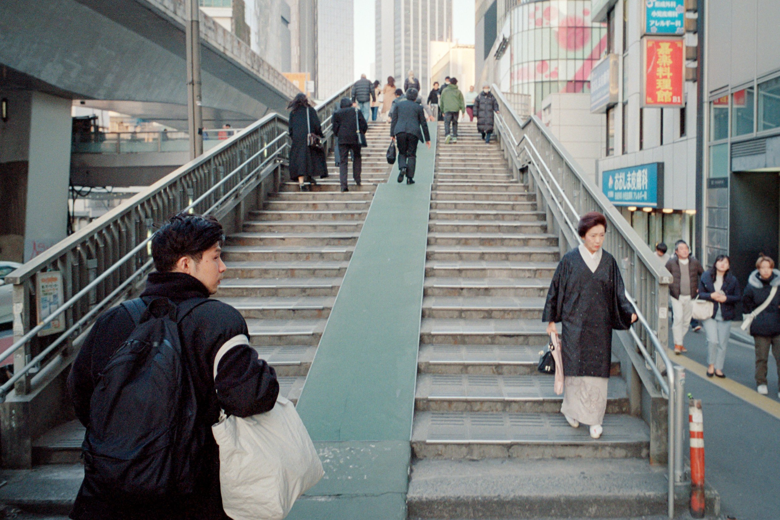 032024-Tokyo-MP28mm-Portra800-01.jpg