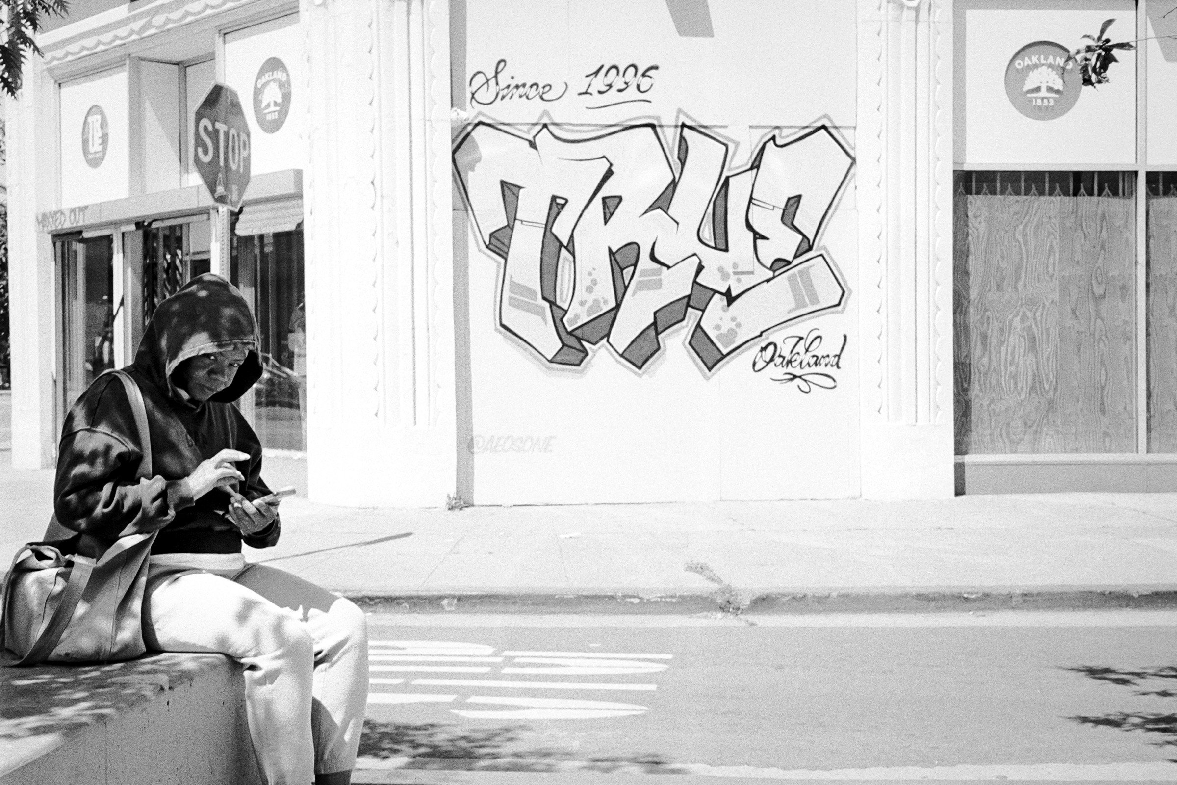 042024-OAK-R35S-TriX400-02 copy.jpg