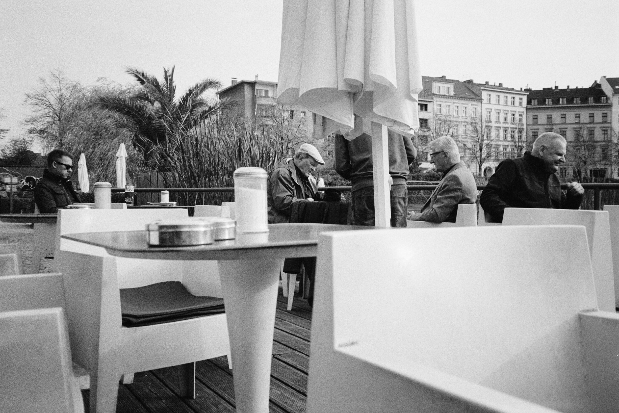 Kreuzberg-waterfront-cafe-01 copy.jpg