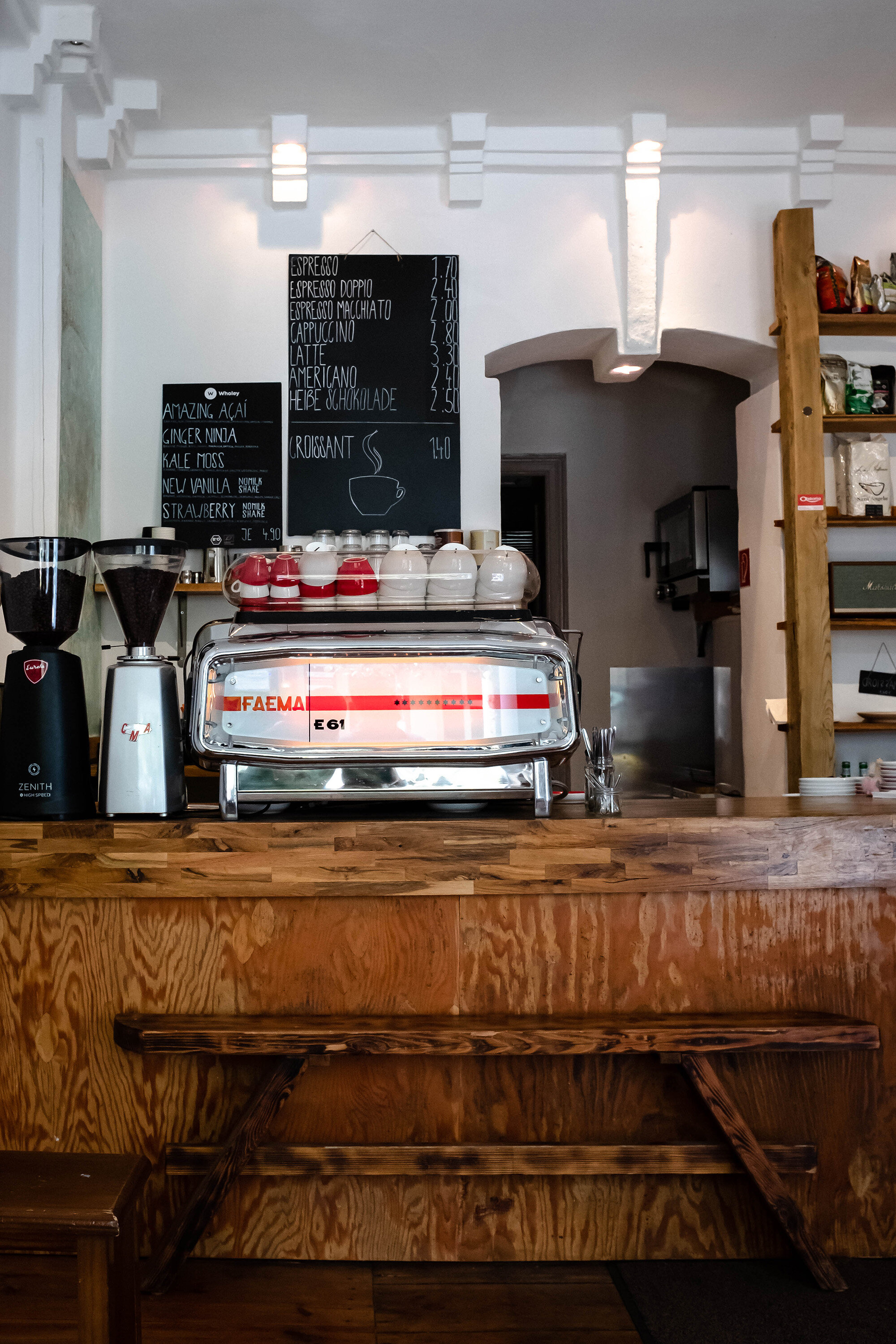 schoneberg-espresso-01 copy.jpg