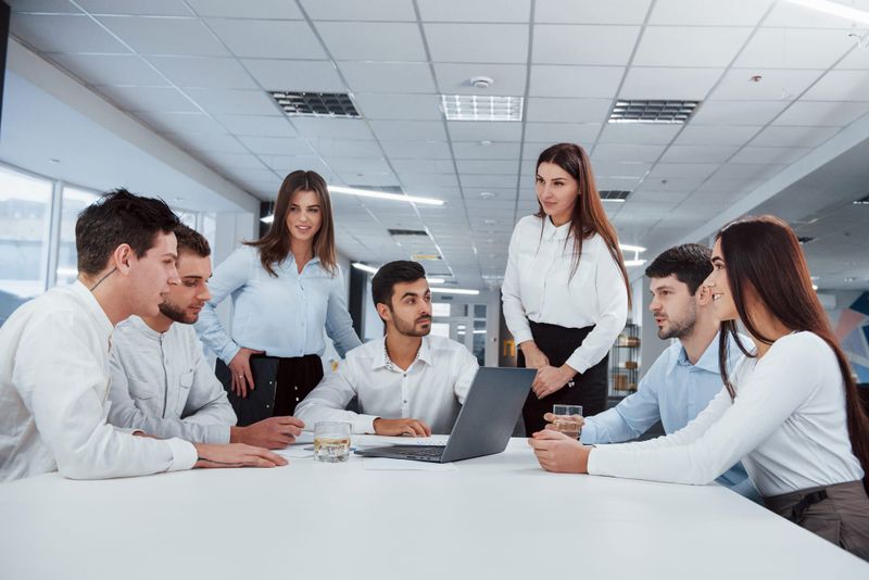 Equipo de reclutamiento especializado trabajando