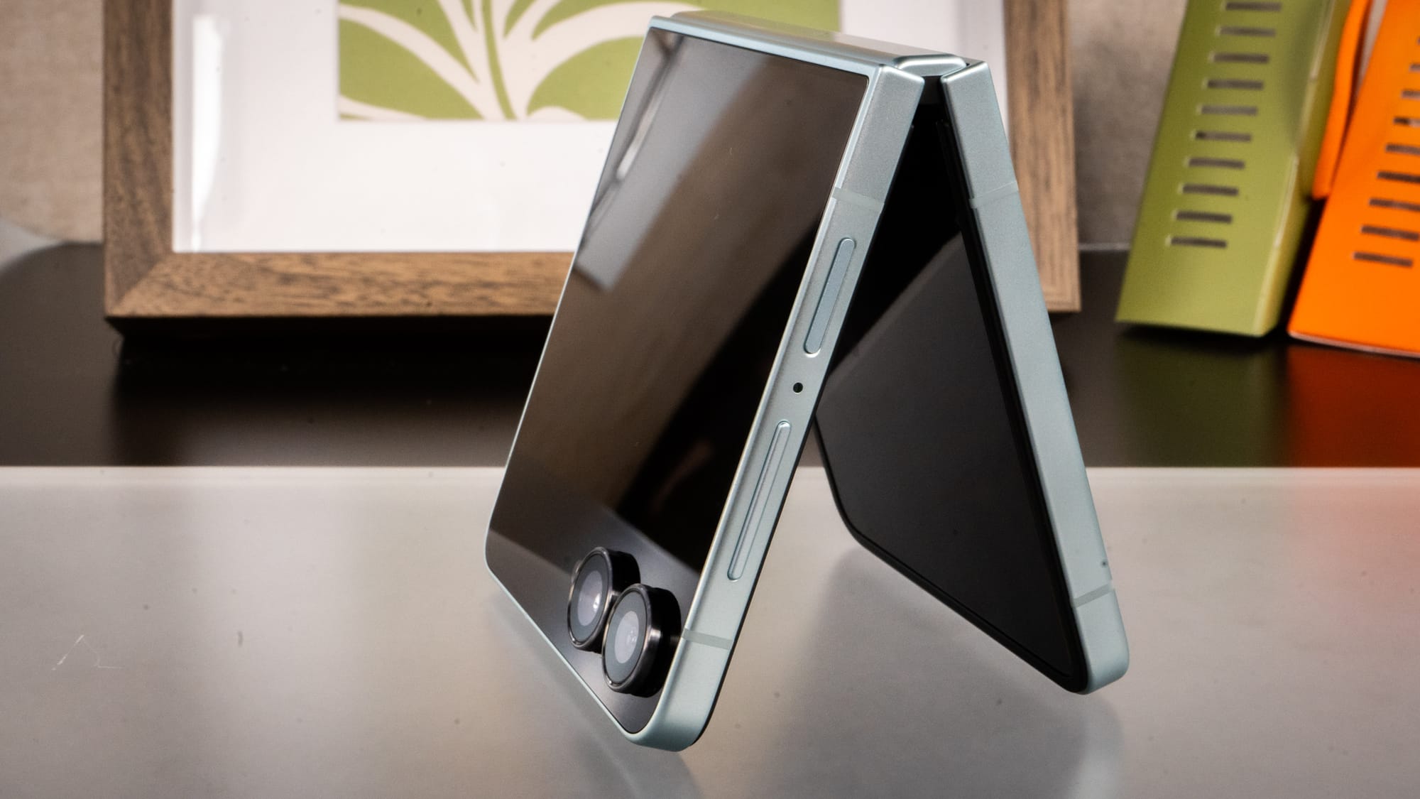 A photo of the Z Flip 7 in tent-pole mode