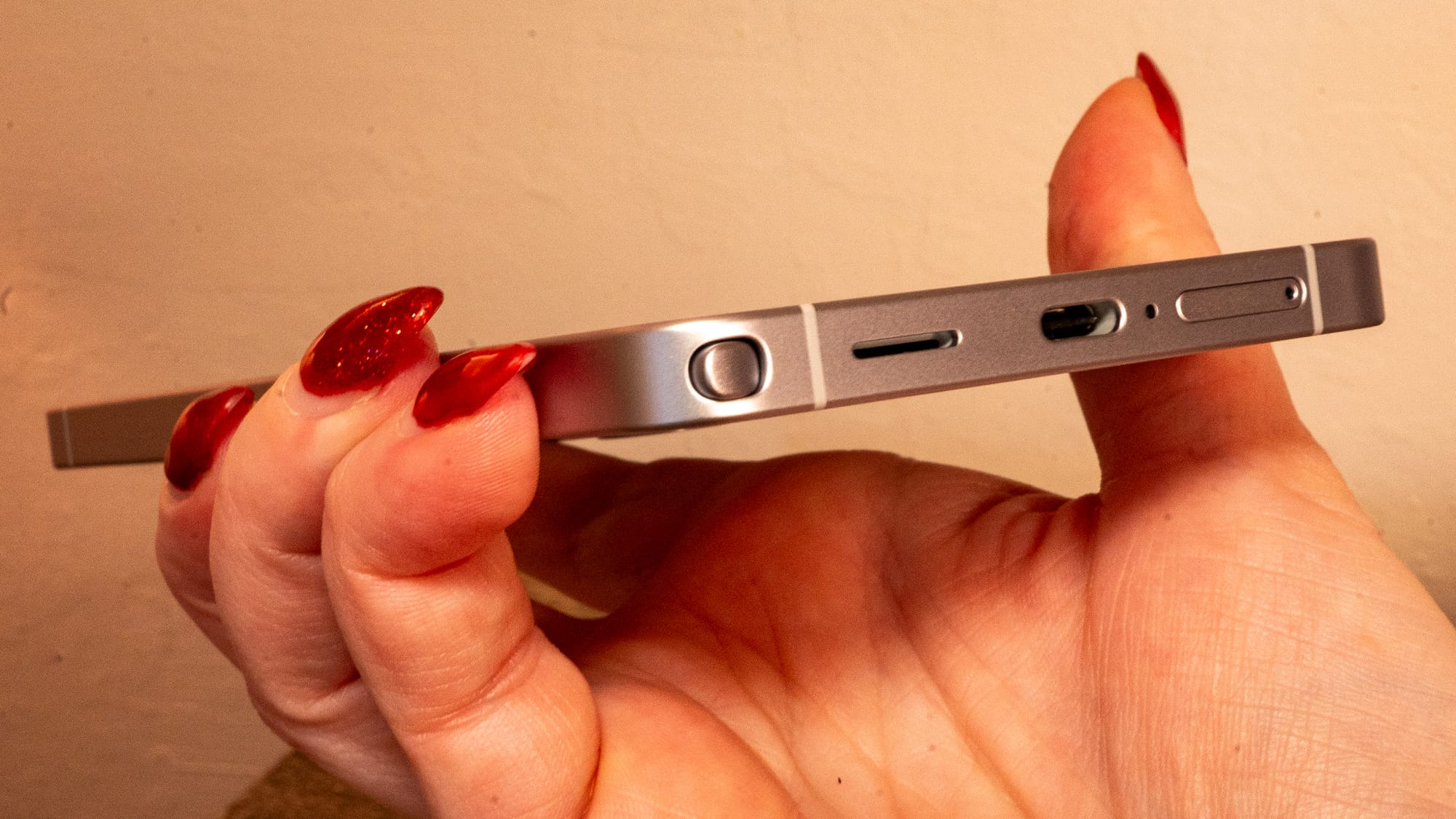 a photo taken upclose of the silo, but the s pen was inserted the wrong way