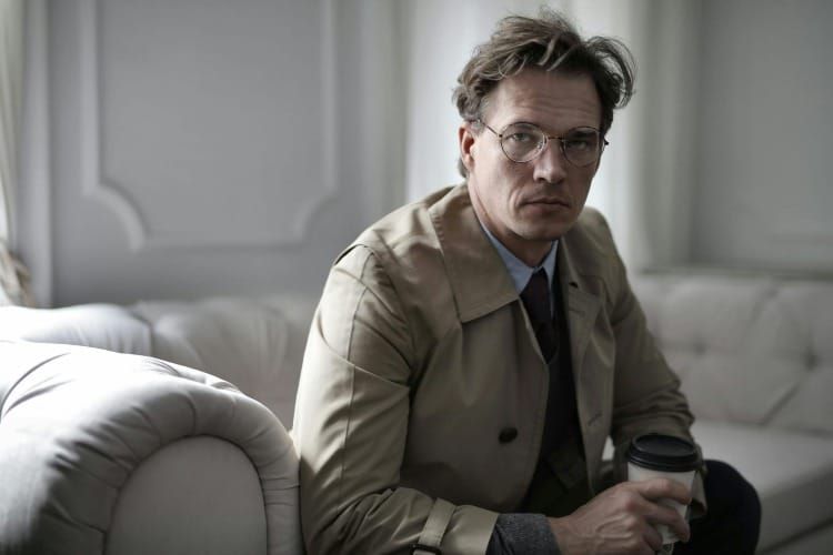 Why Men Grieve Differently — and How It Shows