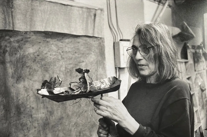 June Leaf: Pionera del Arte Femenino y Expresionista