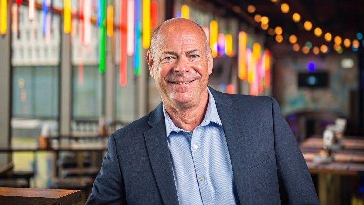 Puttshack's Funding Journey: A Triple Threat Strategy Nets $250M