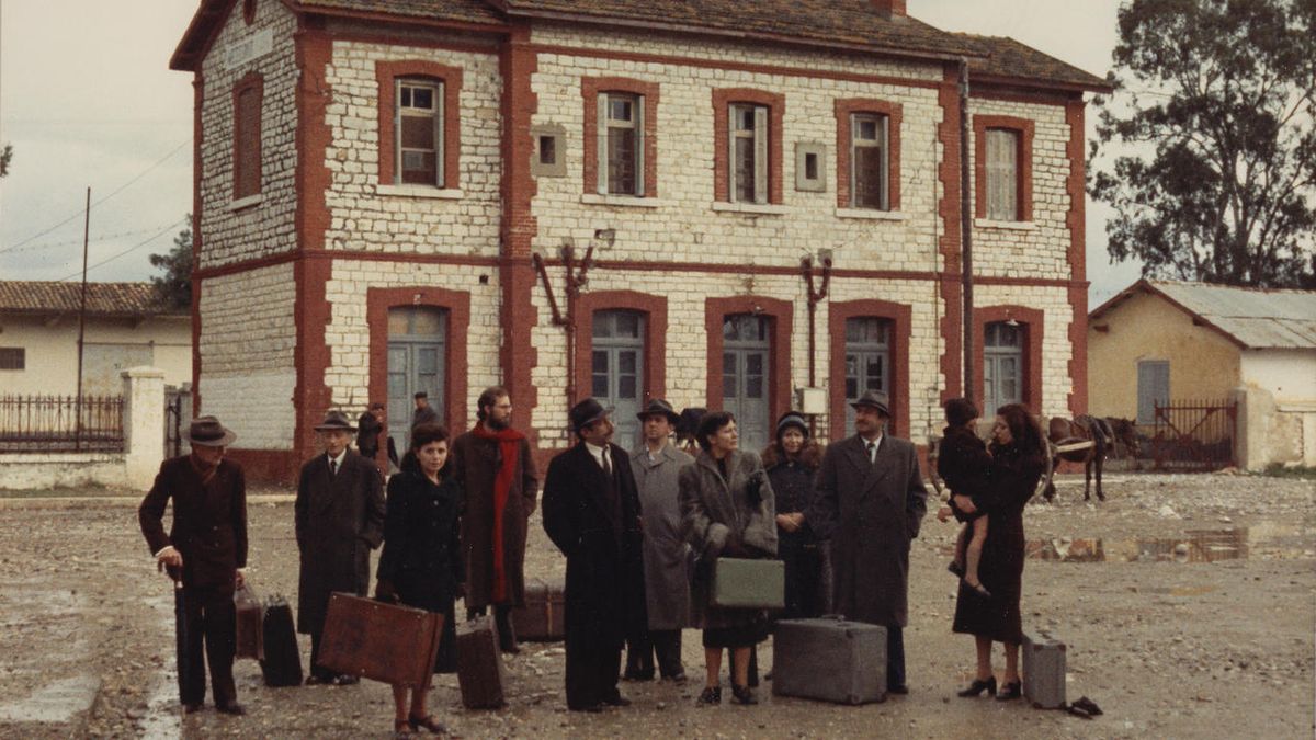 KUMPANYA (Theo Angelopoulos, 1975).