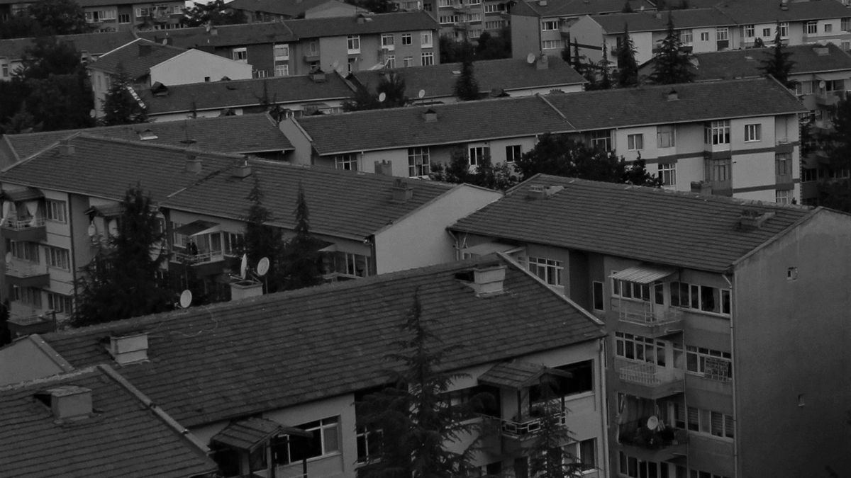 Ankara'da çok sayıda üniversite öğrencisinin yaşadığı İşçi Blokları Mahallesi'nden bir görünüm. Fotoğraf: Emir Aydoğan.