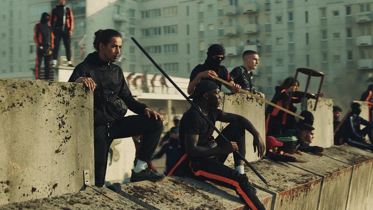 ATHENA (Romain Gavras, 2022).