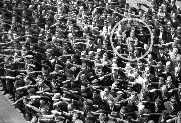 Nazi selamı vermeyi reddeden adam