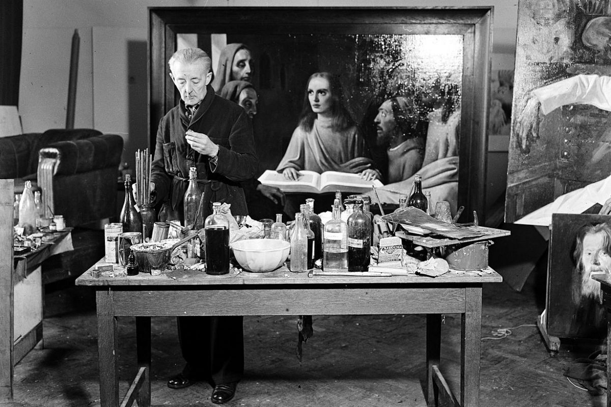 Han van Meegeren. Fotoğraf: Koos Raucamp, 1945.