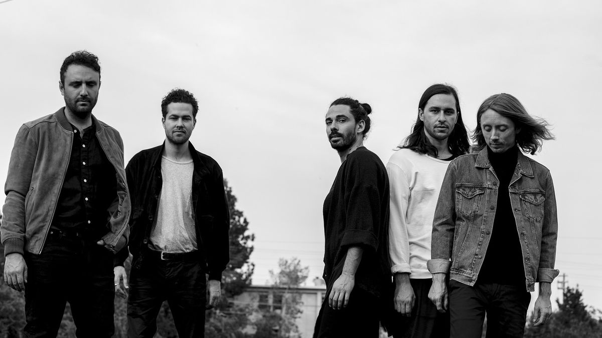 Local Natives bu kez büyük oynuyor: Sunlit Youth