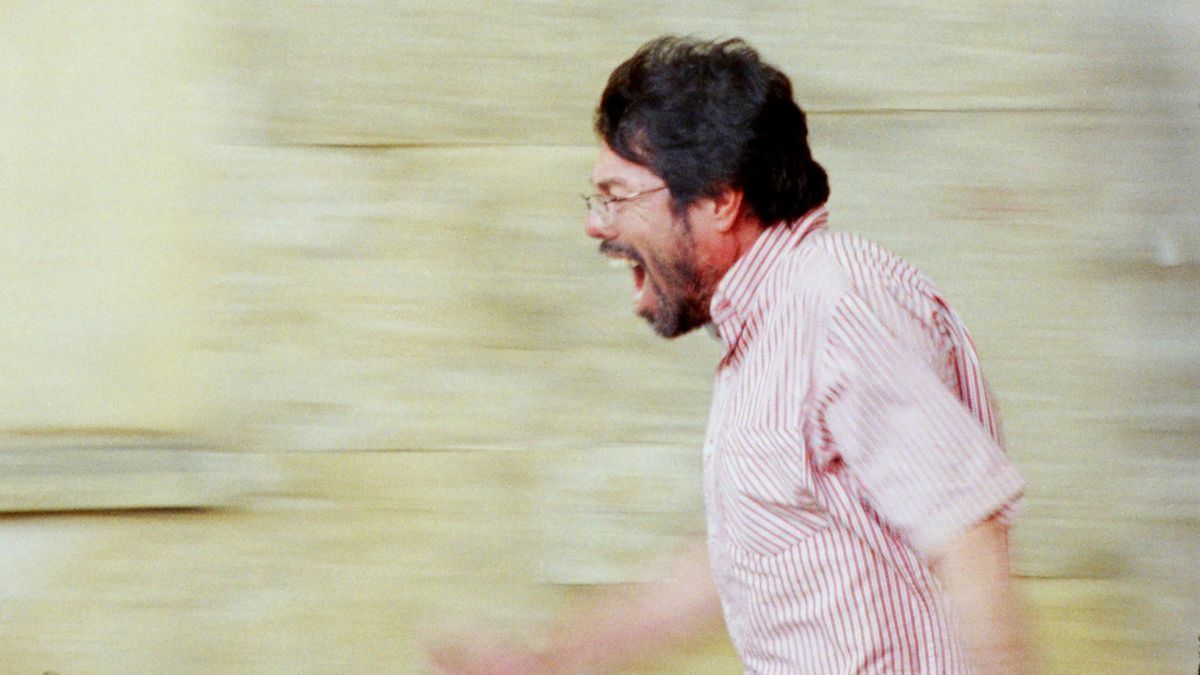 BİR ŞAİR (Simon Mesa Soto, 2025).