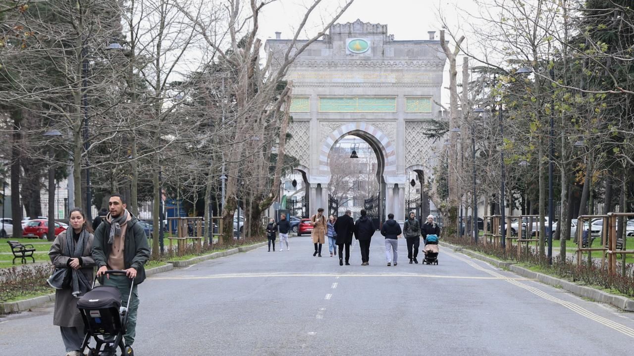 Üniversiteler herkese açık olmalı mı?