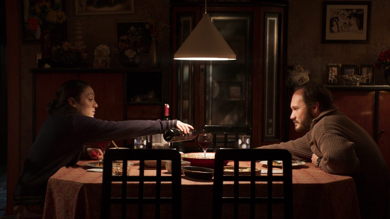 KURU OTLAR ÜSTÜNE (Nuri Bilge Ceylan, 2023).